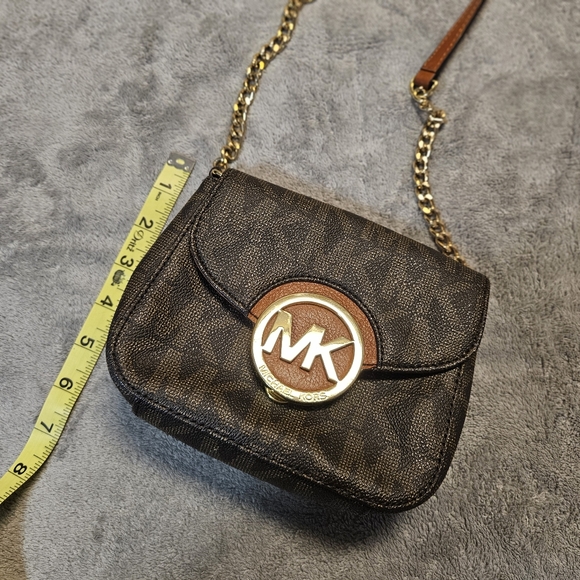 Michael Kors Brown Signature Coated Canvas and Leather Fulton Crossbody Bag - Picture 8 of 13